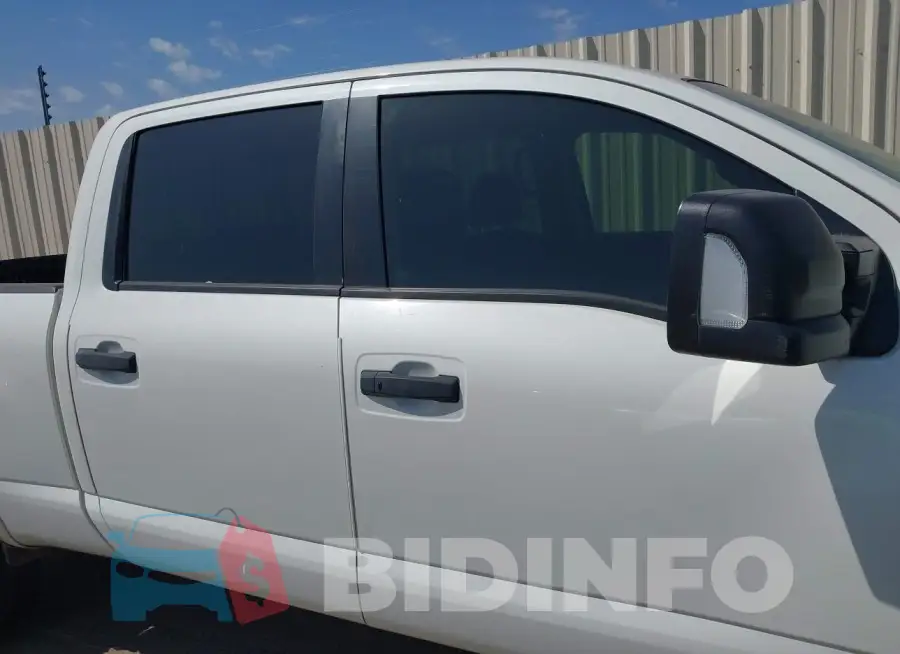 1N6BA1F43HN562492 Photo# 13