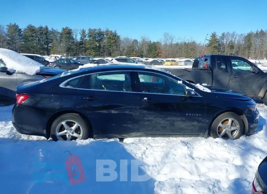 1G1ZB5ST7HF243201 Photo# 13