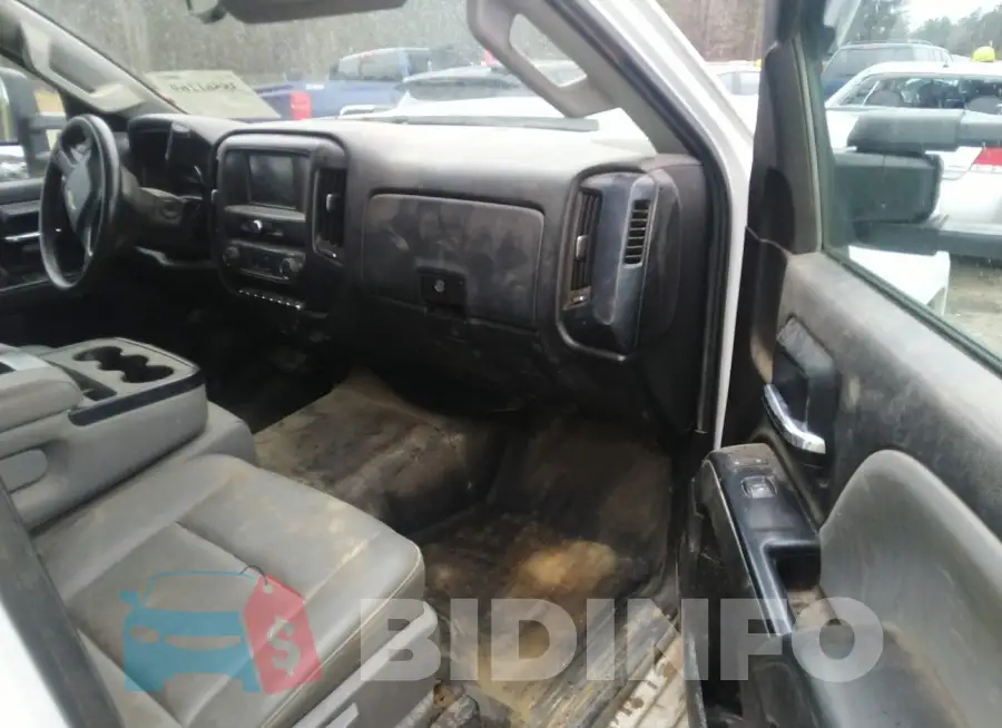 1GC1KREY7KF101196 Photo# 5