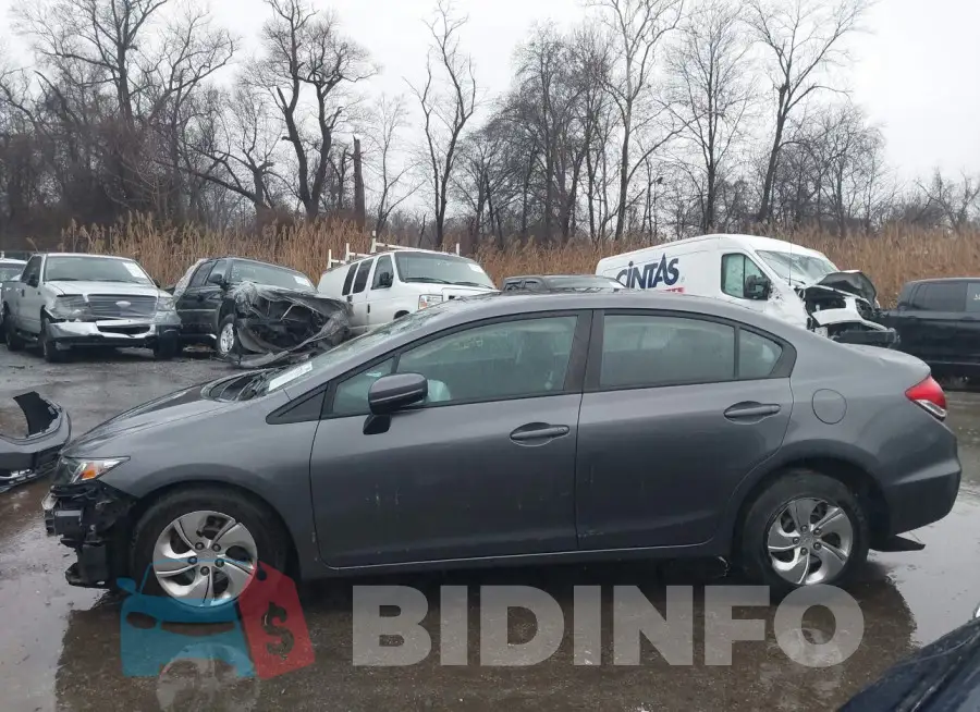 19XFB2F56FE226188 Photo# 15