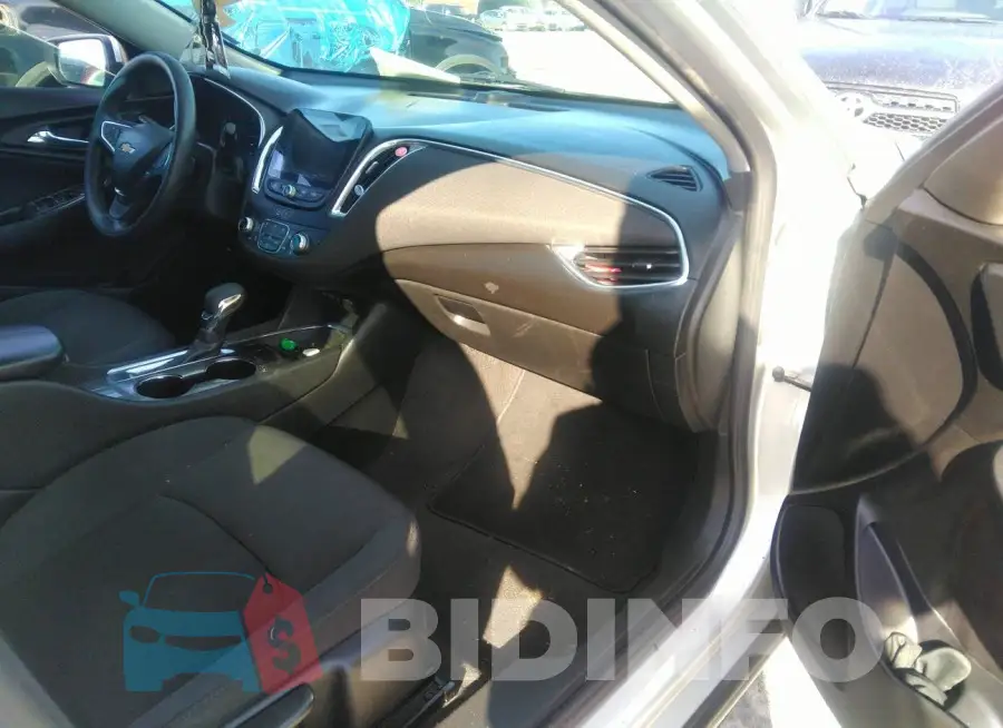 1G1ZD5ST9MF006827 Photo# 5