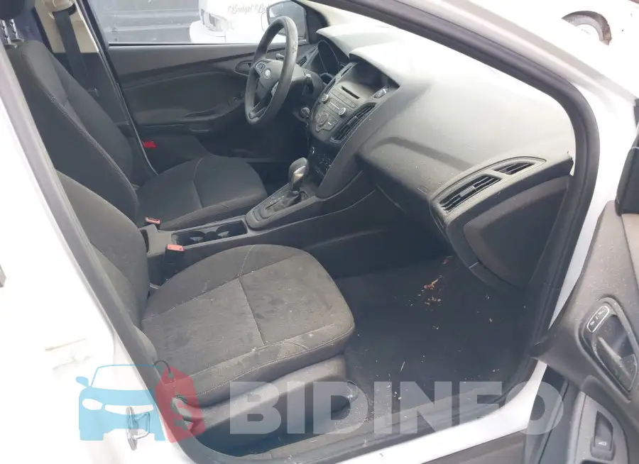 1FADP3E21GL270975 Photo# 5