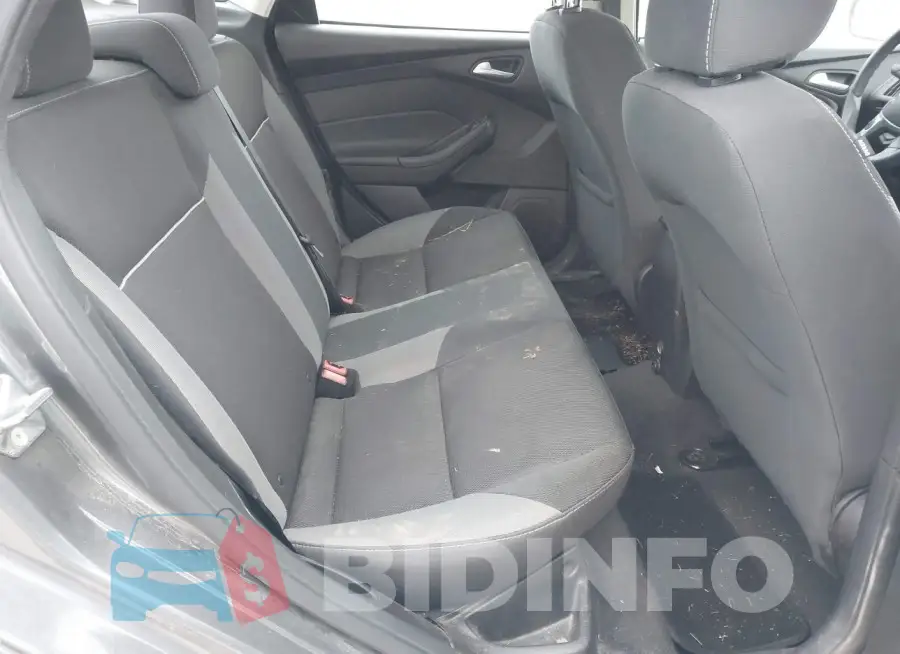 1FADP3F25EL428021 Photo# 8