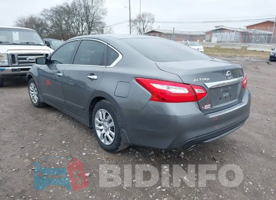 1N4AL3AP5HC118022 Photo# 3