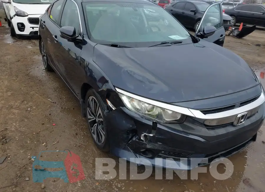 19XFC1F30HE018204 Photo# 6