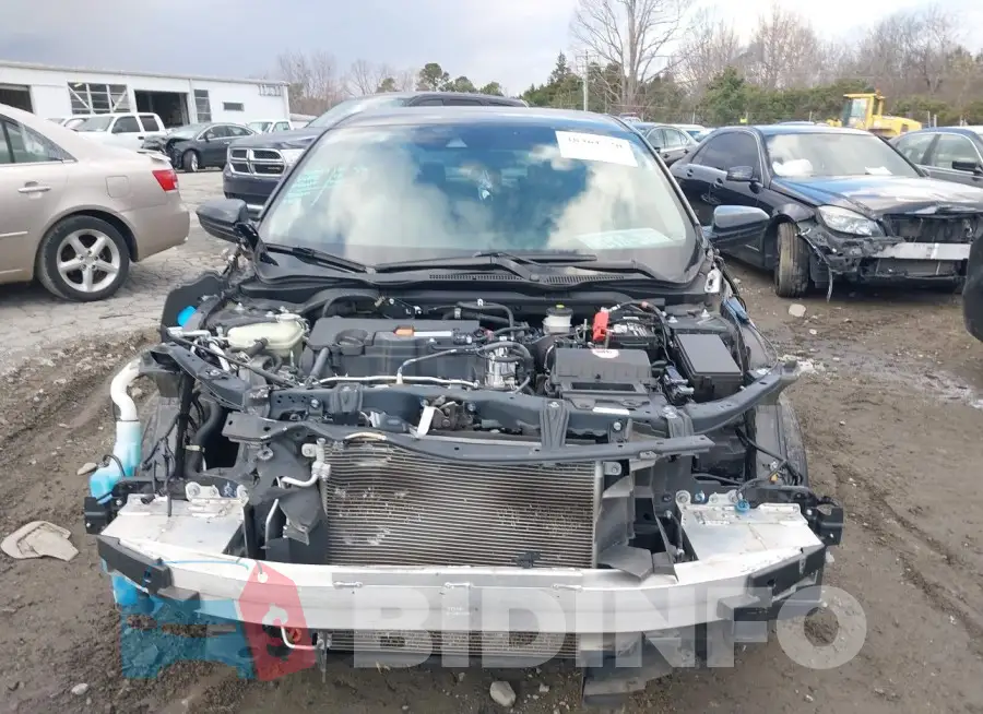19XFC2F62KE037182 Photo# 12