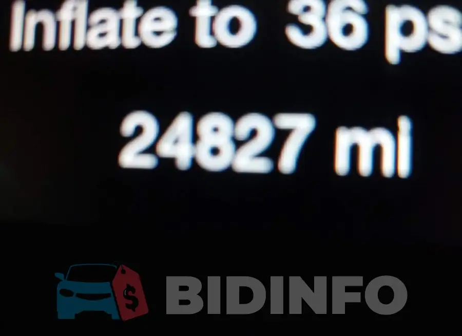 1C4RJFBG3JC422023 Photo# 15