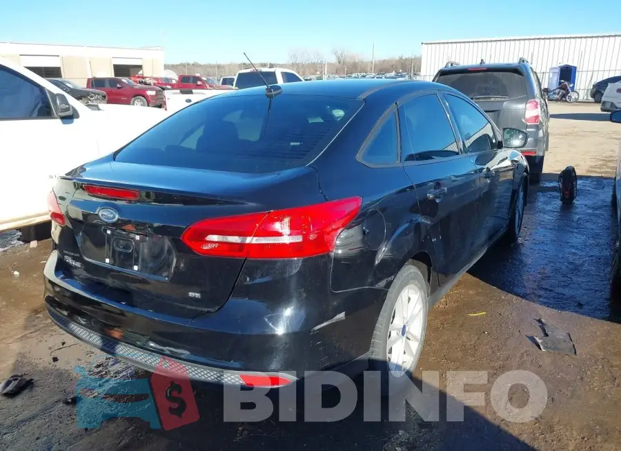 1FADP3F2XHL204490 Photo# 4