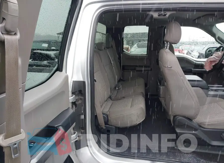 1FTFX1EFXGFC27924 Photo# 8