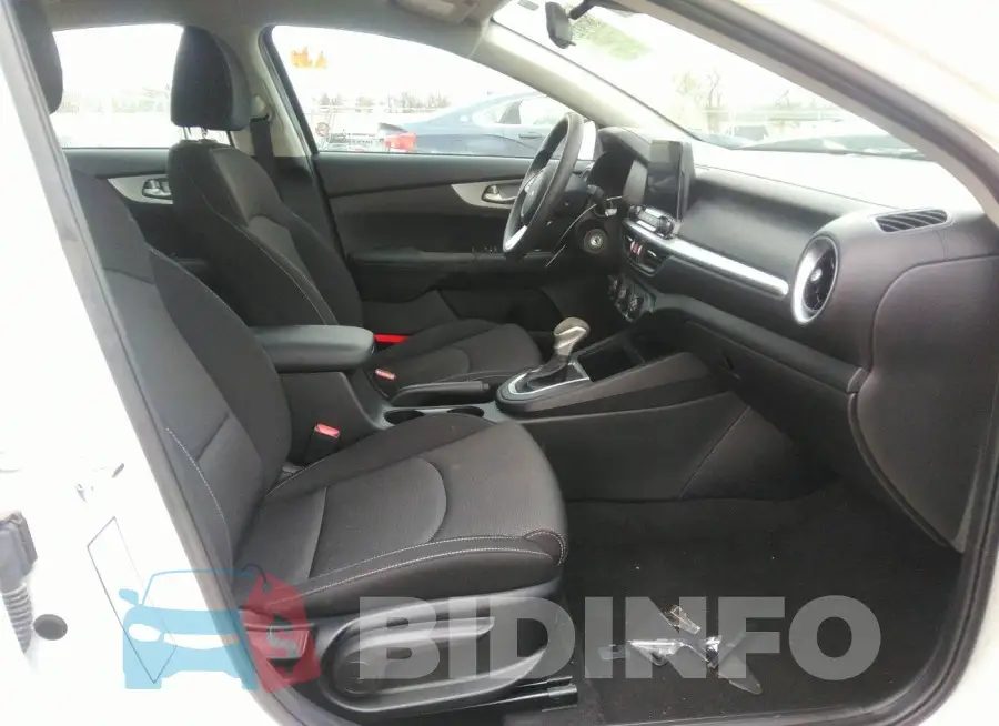 3KPF24AD5PE611589 Photo# 13