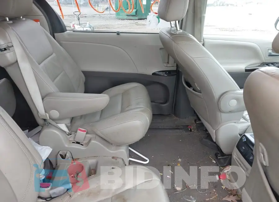 5TDYK3DC4FS657893 Photo# 8