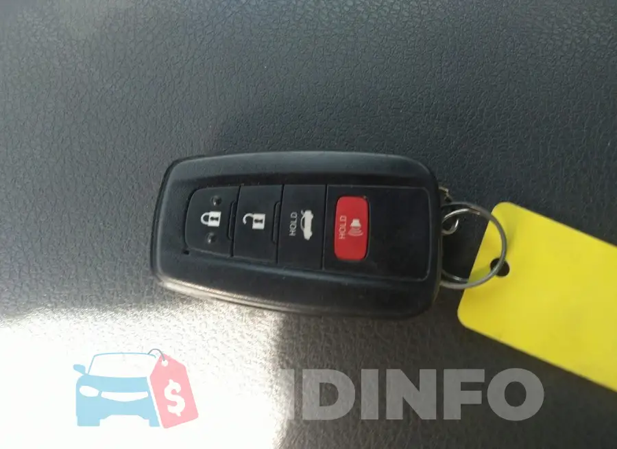 4T1C31AK8PU600984 Photo# 11