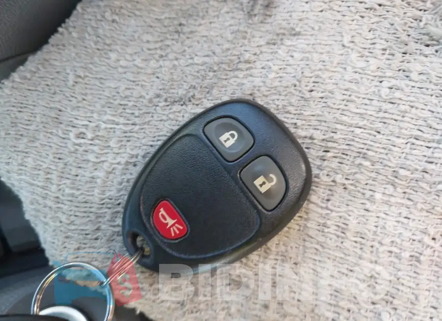 1GNKRFKD0GJ253526 Photo# 11
