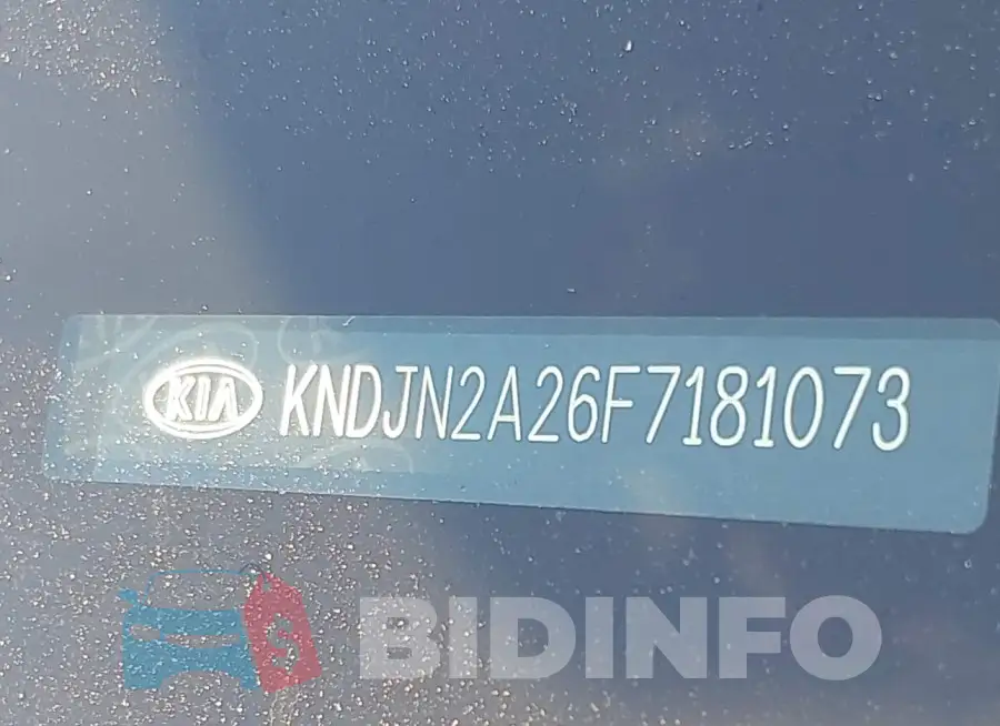 KNDJN2A26F7181073 Photo# 9