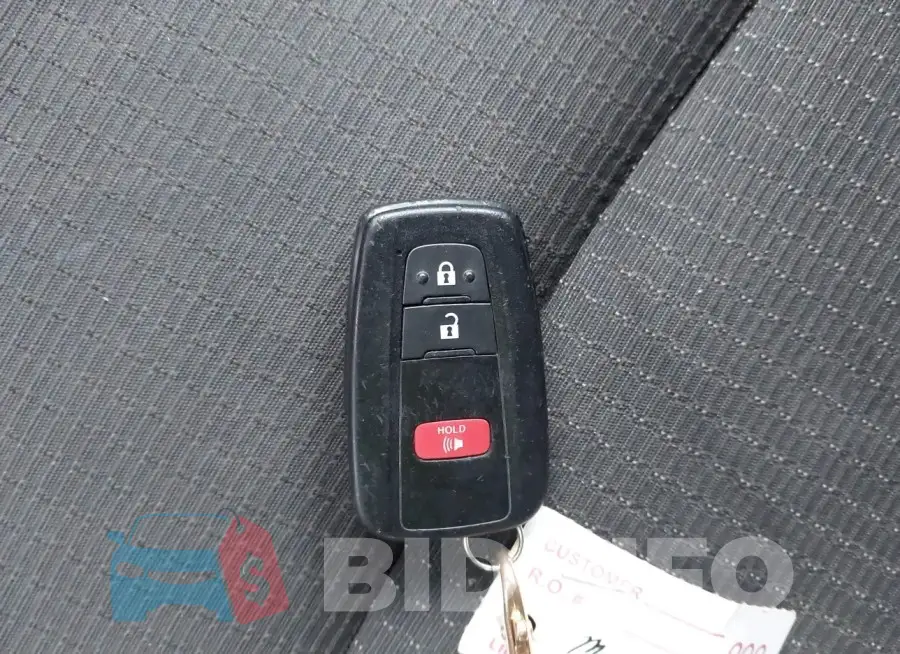 NMTKHMBX8JR008721 Photo# 11
