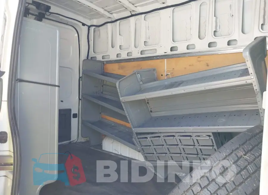 1N6AF0LY5LN803072 Photo# 8