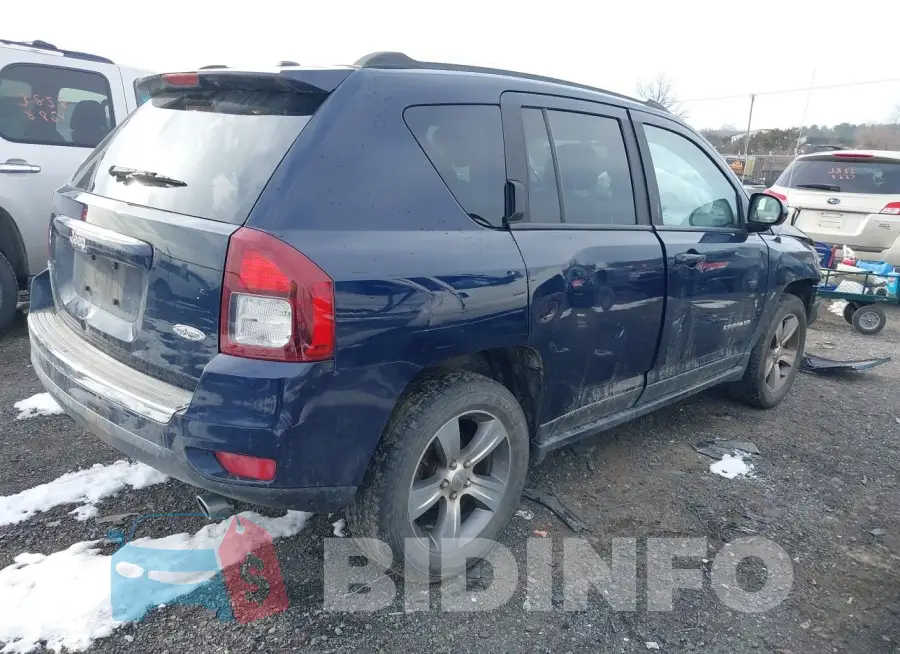 1C4NJDEB4HD112728 Photo# 4