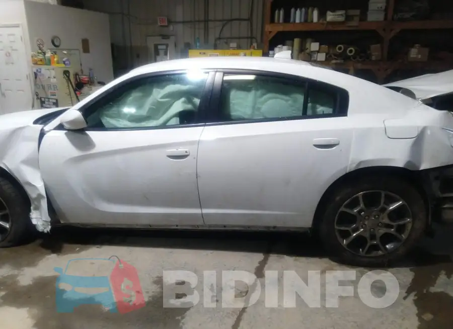 2C3CDXJG3GH294347 Photo# 15