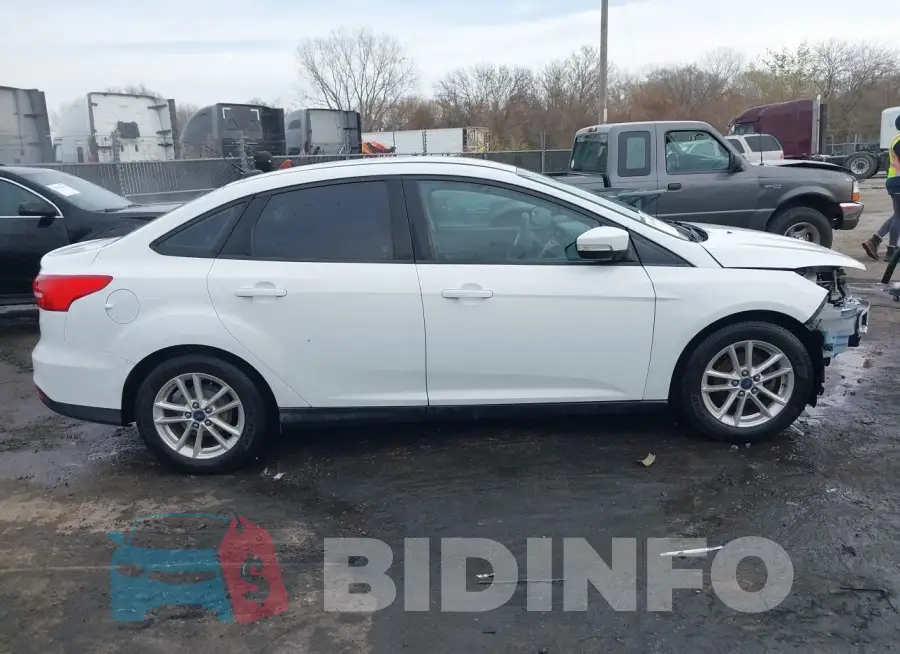 1FADP3F24FL317431 Photo# 14