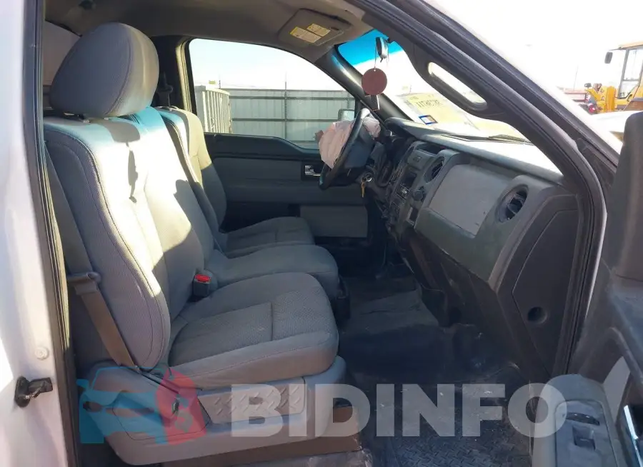 1FTNF1CF6EKD47466 Photo# 5