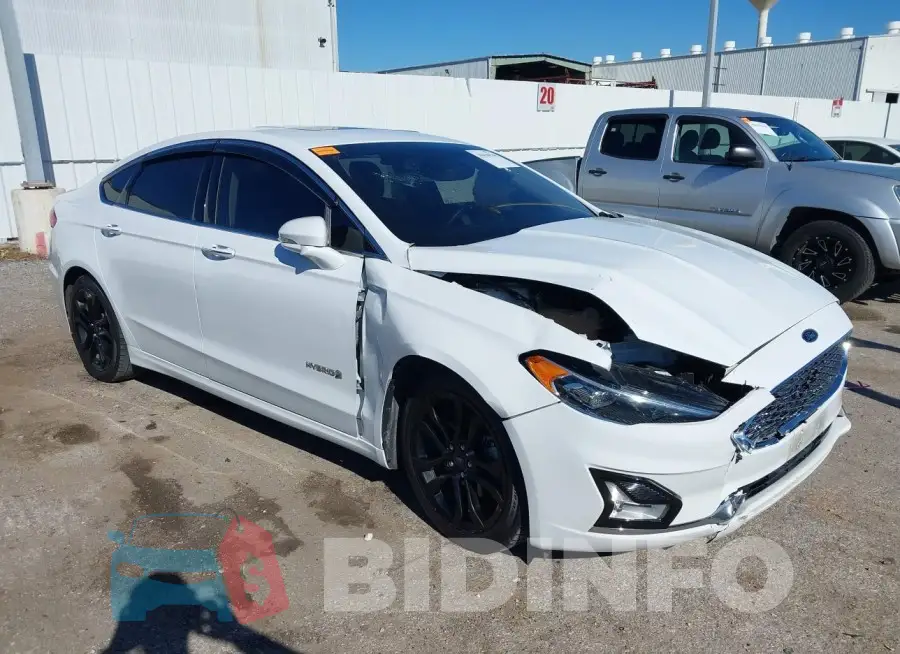 3FA6P0RUXKR140870 Photo# 1