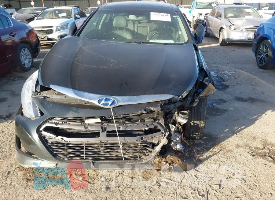 KMHEC4A40FA136021 Photo# 6