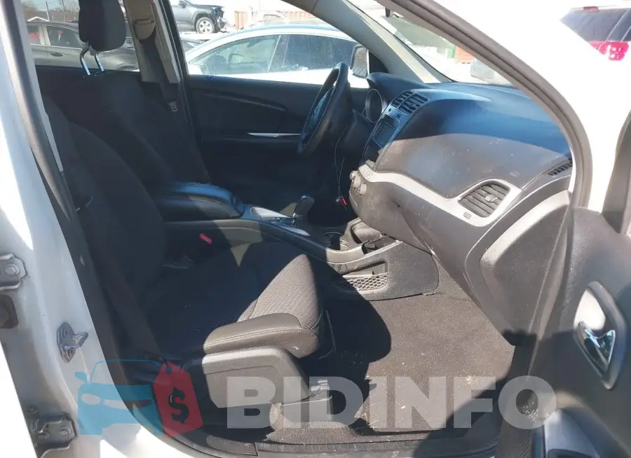 3C4PDCAB8HT603717 Photo# 5