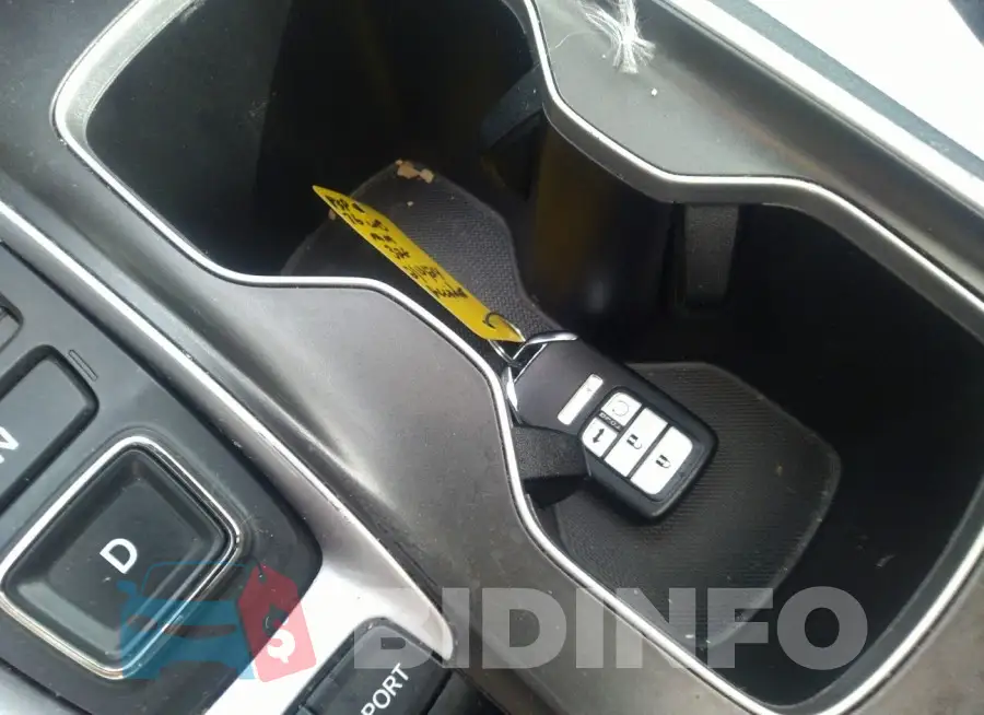 1HGCV2F3XKA036157 Photo# 11
