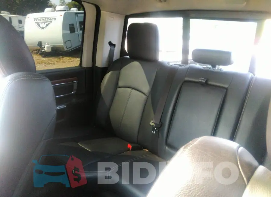3C6UR5FL5JG175256 Photo# 8