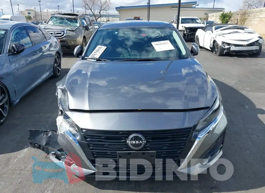 1N4BL4BV2PN417221 Photo# 12