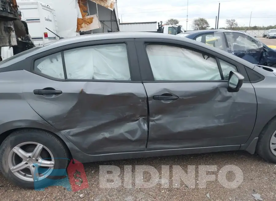 3N1CN8DV2LL865338 Photo# 6