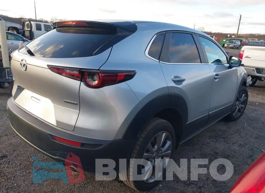 3MVDMABLXMM235185 Photo# 4