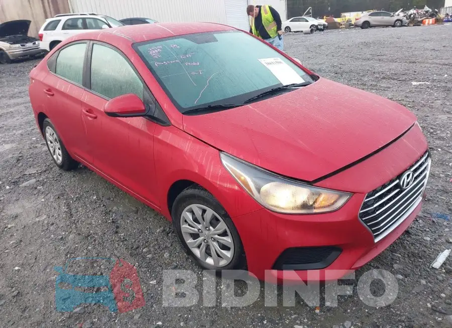 3KPC24A68NE181414 Photo# 1