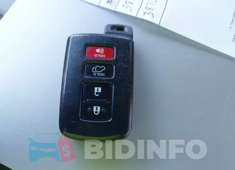2T3RFREV8JW700165 Photo# 11
