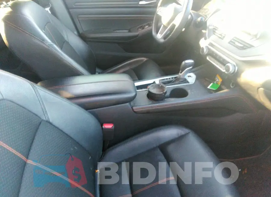 1N4BL4CV6LC180009 Photo# 5