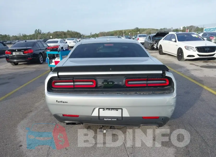 2C3CDZFJ3KH664043 Photo# 16