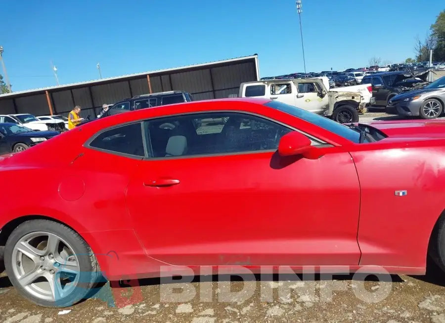 1G1FB1RS2K0108310 Photo# 13