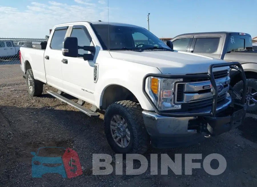 1FT8W3BT3HEF22484 Photo# 1