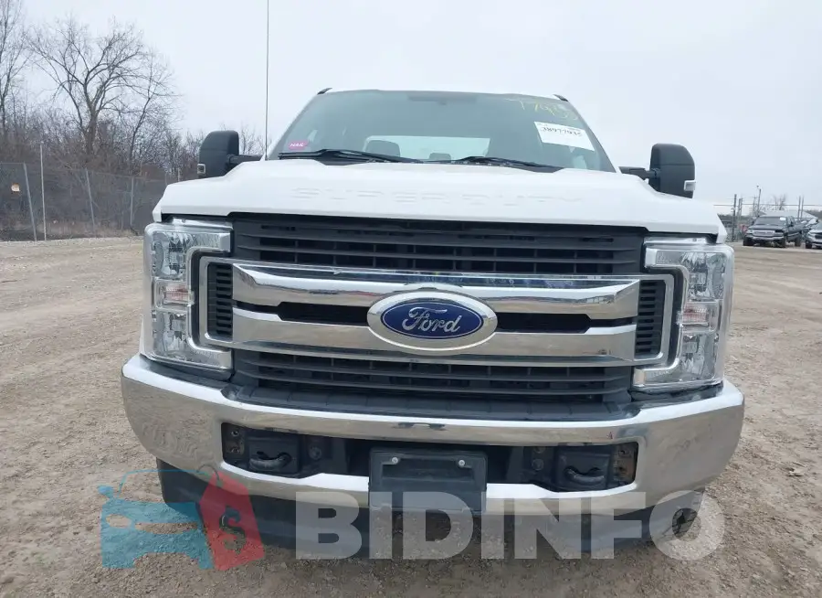 1FT8W3BT7JEB71889 Photo# 15