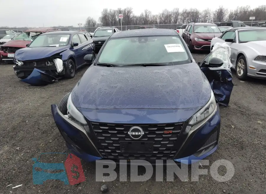 1N4BL4CV3PN305445 Photo# 12