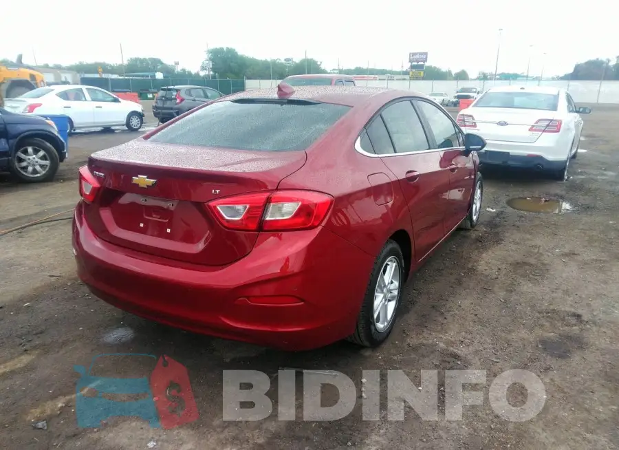 1G1BE5SM3J7157384 Photo# 4