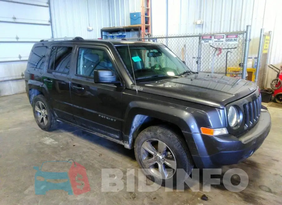 1C4NJRFB0GD658338 Photo# 1