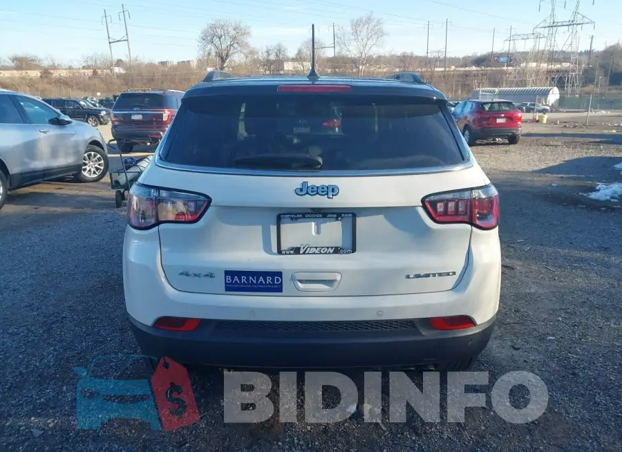 3C4NJDCB7MT503525 Photo# 16