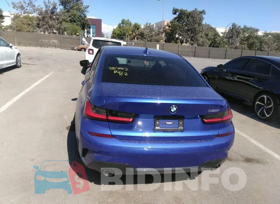 WBA5R1C09NFL77232 Photo# 16