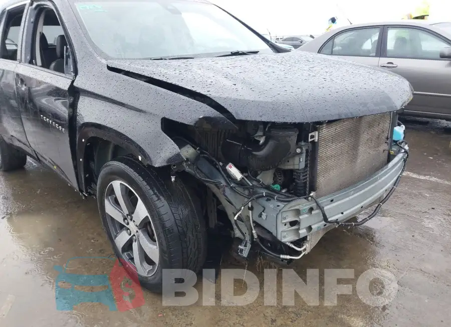 1GNEVHKW2LJ157395 Photo# 6