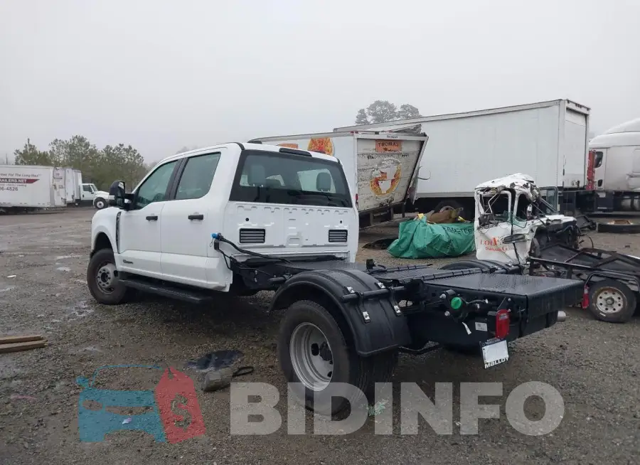 1FD8W3HT7PED43415 Photo# 3