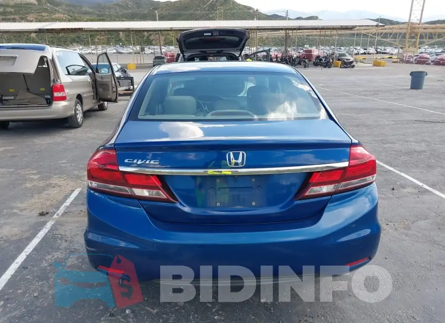 19XFB2F82FE256816 Photo# 16