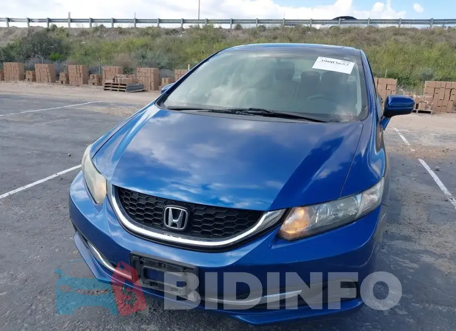 19XFB2F82FE256816 Photo# 12
