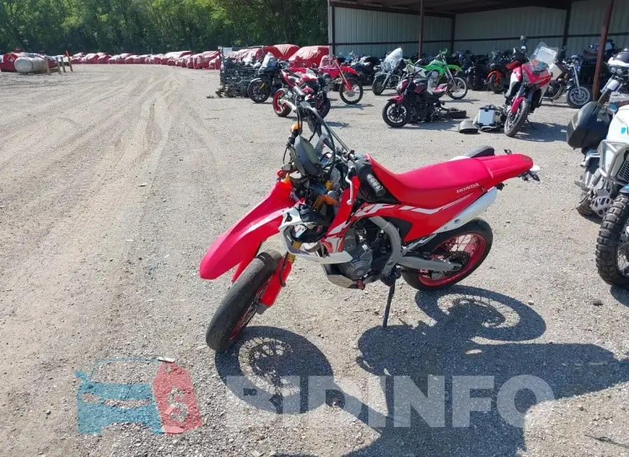 MLHMD441XJ5100883 Photo# 2