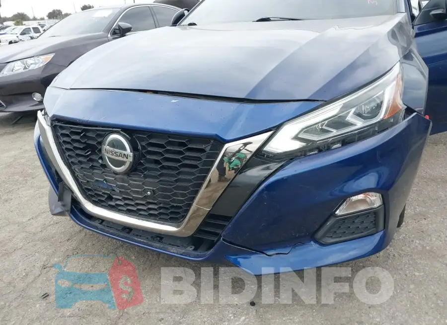 1N4BL4CV3KC160573 Photo# 17